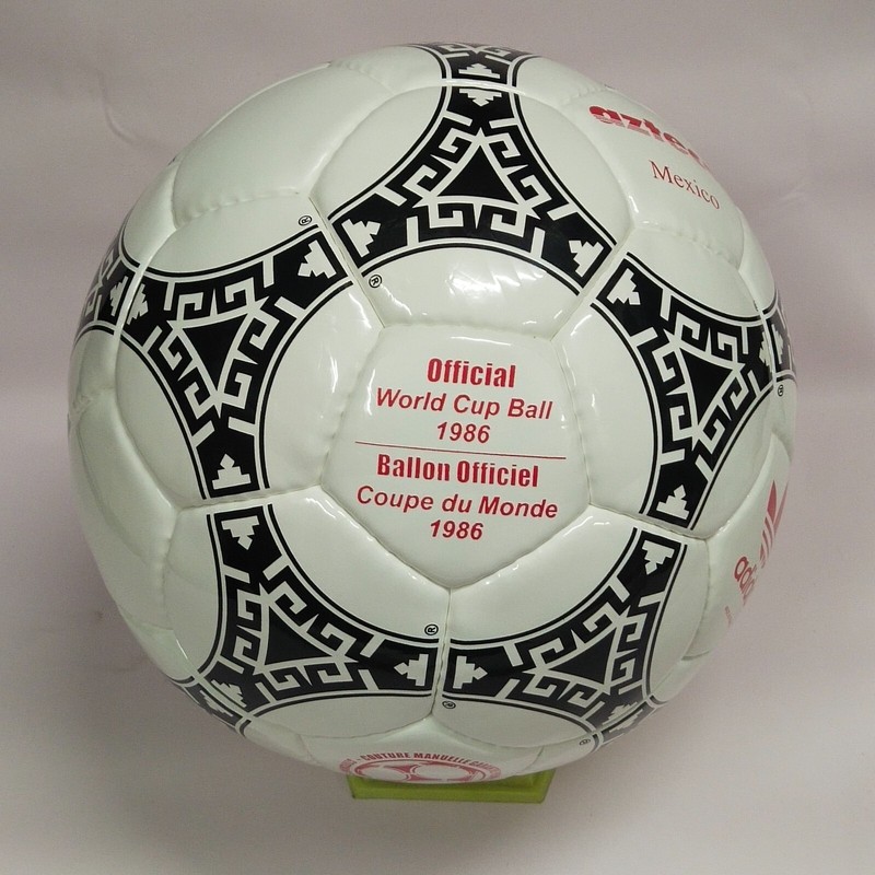 Adidas Azteca Mexico Red FIFA World Cup 1986 Official Match Soccer Ball Size 5 gallery