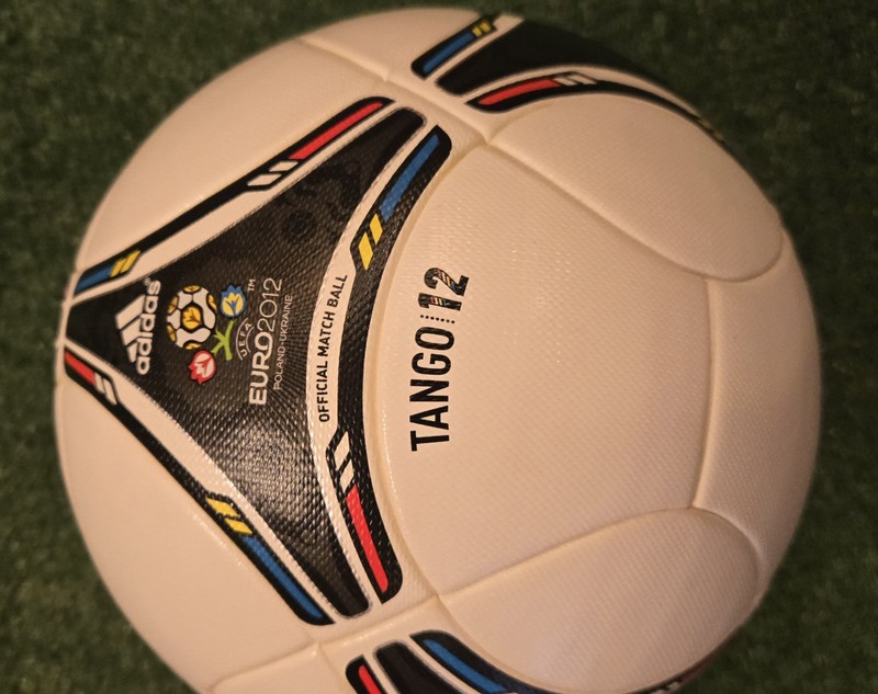 Adidas Tango Authentic UEFA Euro 2012 Official Match Ball RARE gallery