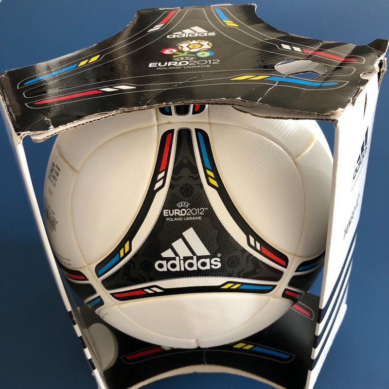 ADIDAS TANGO 12 – OFFICIAL MATCH BALL – OF THE EUROPEAN CHAMPIONSHIP 2012..