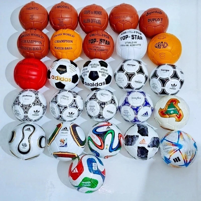 Adidas Historical Mini Balls Set 26 pcs World Cup 1930-2026 Collector Set Size1