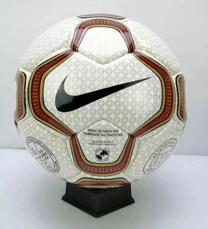 UEFA Champions League Nike Geo Merlin Football 2000-01 season Soccer Ball size 5 gallery