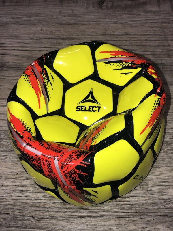 Select Classic soccer ball size 3 – YELLOW