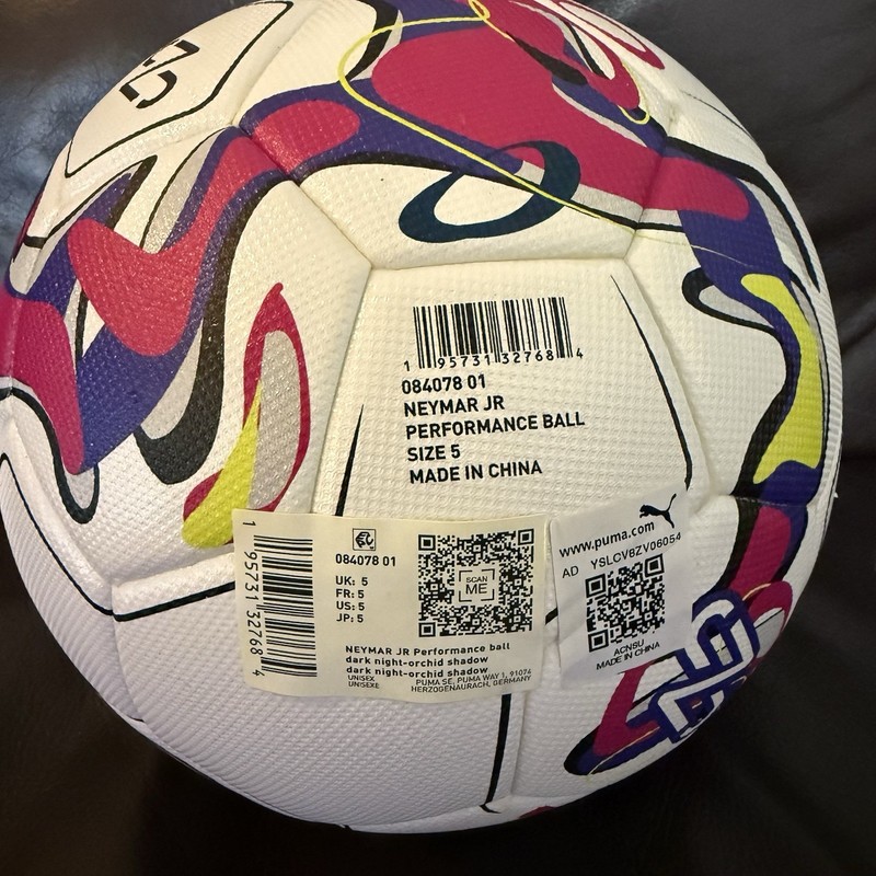 Puma Neymar JR Performance Graphic Ball White Soccer Ball Size 5 NEW* 084078 01 gallery
