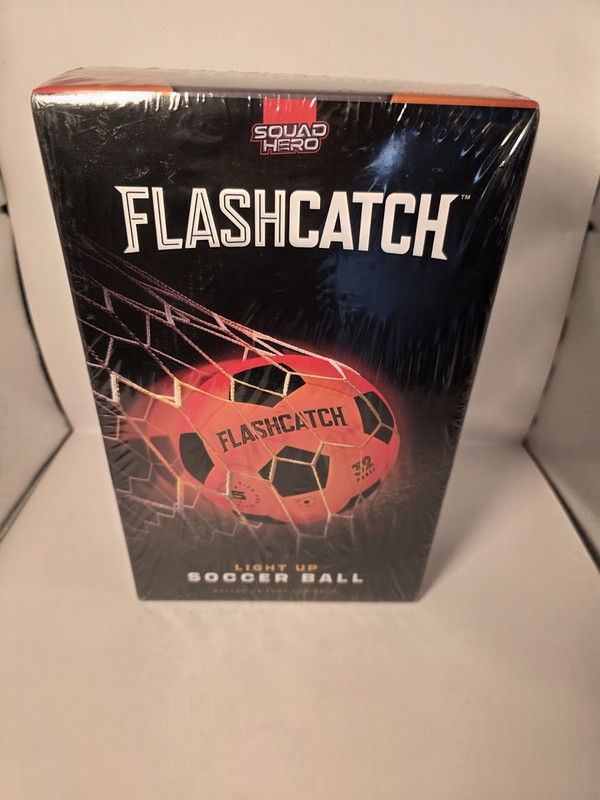 FlashCatch Light Up Soccer Ball Glow In The Dark #5 Sports Gear New and Sealed