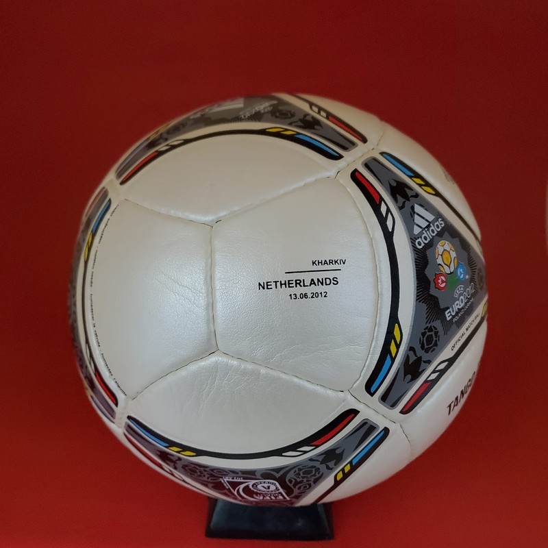 Tango 12 Match Euro POLAND UKRAINE 2012 SOCCER UEFA OFFICIAL BALL Size 5 gallery