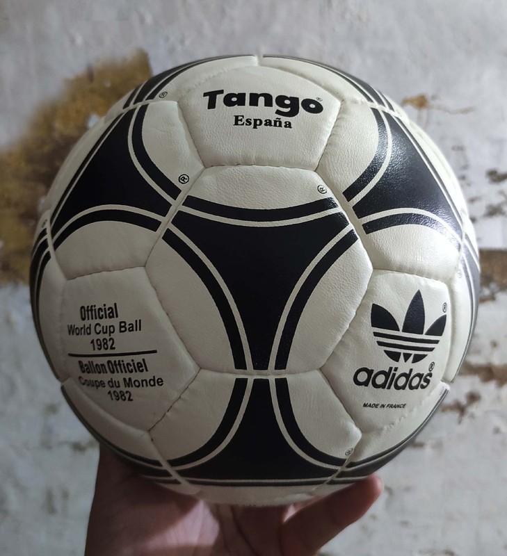 Adidas Tango Espana FIFA World Cup 1982 Spain Soccer Match Leather Ball Size 5