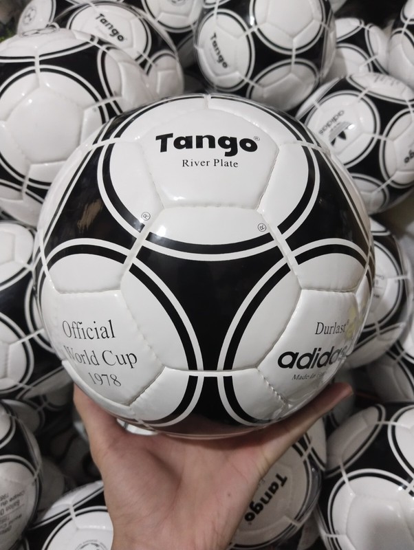 Adidas Durlast Tango River Plate Official FIFA World Cup 1978 Soccer Match Ball