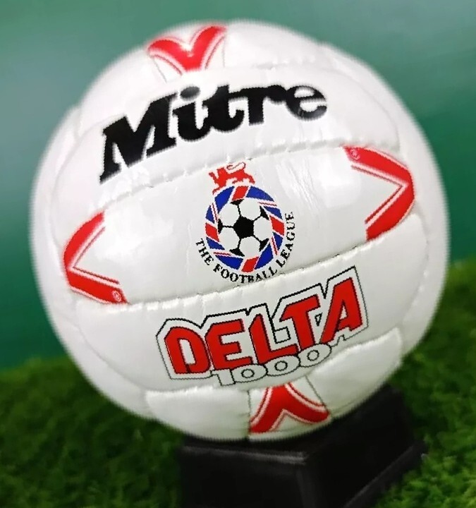 Mitre Delta 1000 ENGLAND Match Football Soccer ball White Size 1