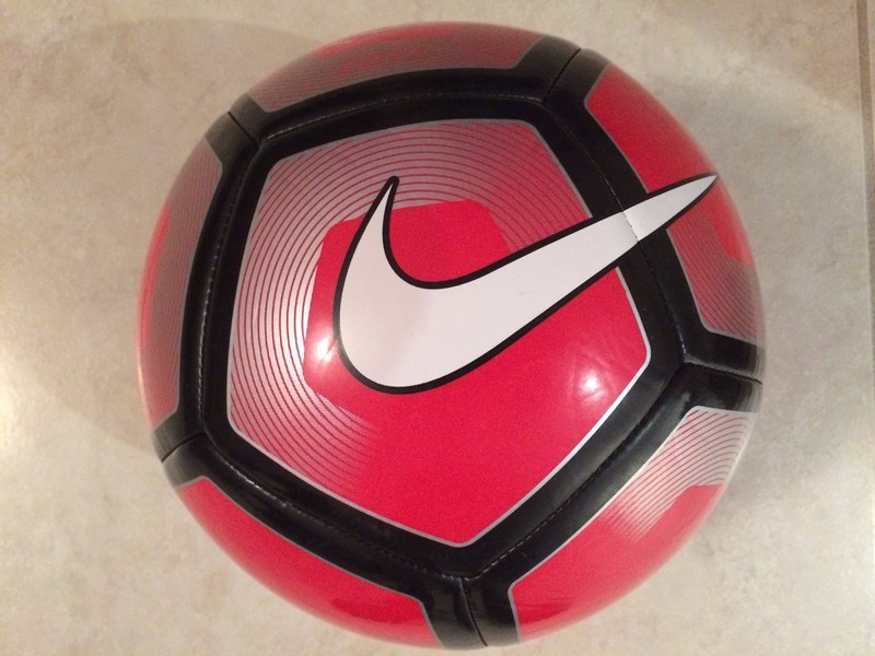 SOCCER BALL-NIKE PITCH-SIZE 5-REPLICA BALL-2016/2017-RED IN COLOR-NEW-IN THE BOX gallery