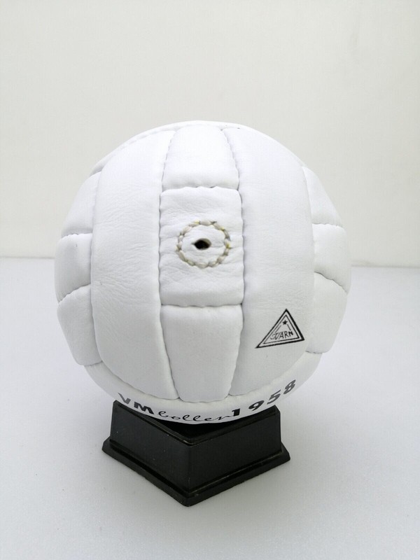 Historical Mini VM Collen 1958 TOP-STAR Size 1 Soccer Ball gallery
