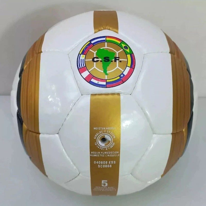 Copa America 2004 Nike Total 90 Aerow CSF match ball size 5
