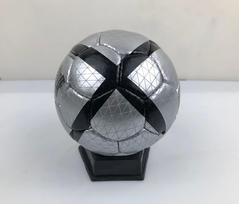 Adidas ROTEIRO Mini Soccer Ball / UEFA Euro 2004 Portugal / Official Match Ball gallery