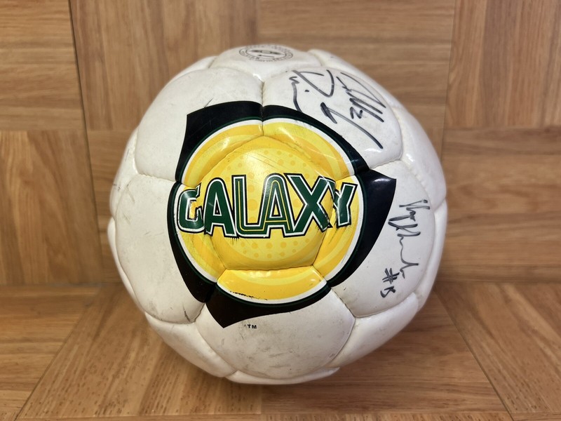 2004🔥 LA Galaxy Autographed 2004 Old Logo Soccer Ball Cobi Jones Era
