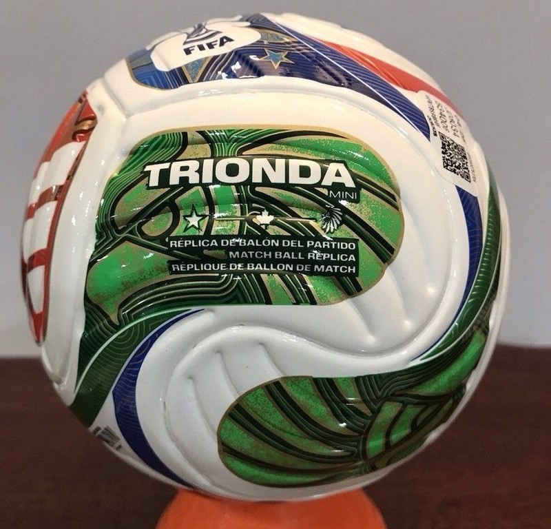 FIFA World Cup 26™ Trionda League Ball premier football tournament soccer ball