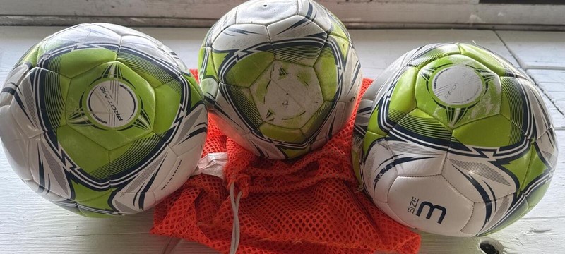 Protime Size 3 Soccer Practice Balls – Set of 3 in orange bag