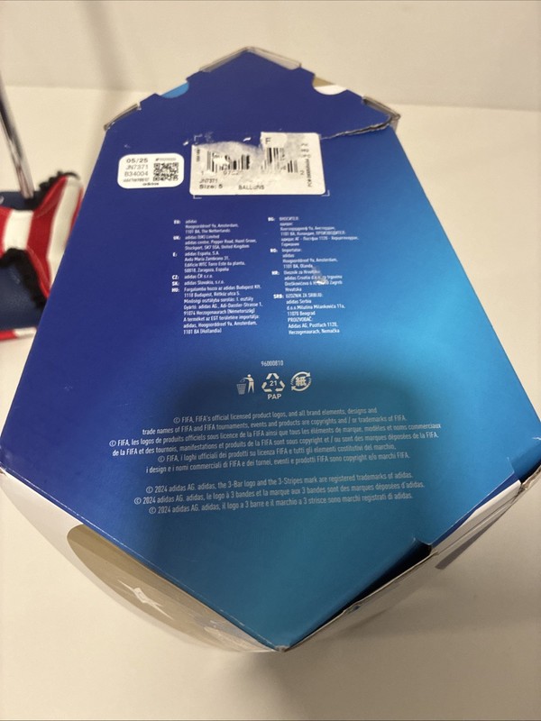 Adidas FIFA Club World Cup 2025 Final Pro Match Soccer Ball Authentic OMB Size 5 gallery