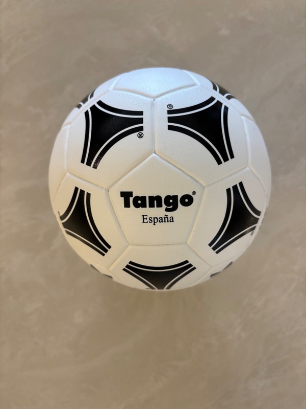 SOCCER BALL-ADIDAS-TANGO ESPANA-WORLD CUP SPAIN 1982-SIZE 1 MINI-NEW-