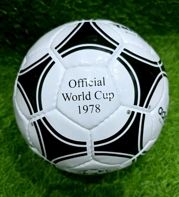 Adidas Tango River Plate FIFA World Cup 1978 Match soccer Ball Size 1