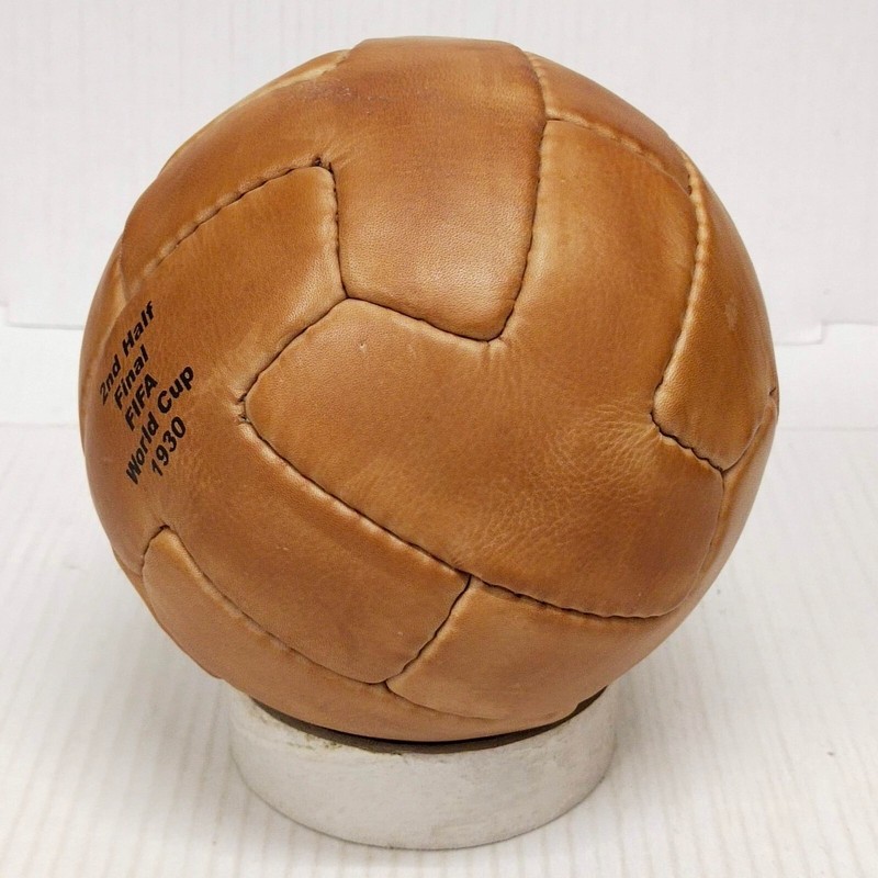 T Model Ball - Official Match Ball - Second Half World Cup 1930 URUGUAY - Size 1 gallery