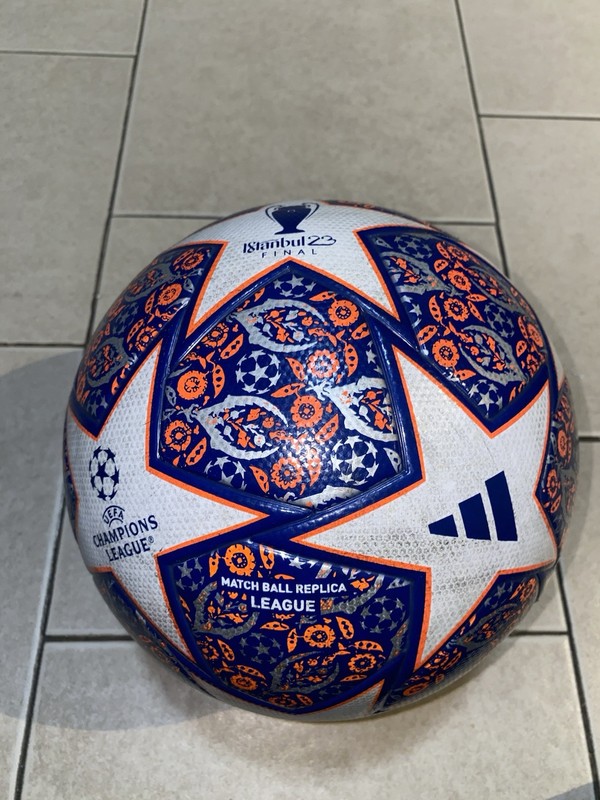 Adidas UEFA Istanbul 2023 Final Pro Match Ball Replica Size 5 gallery