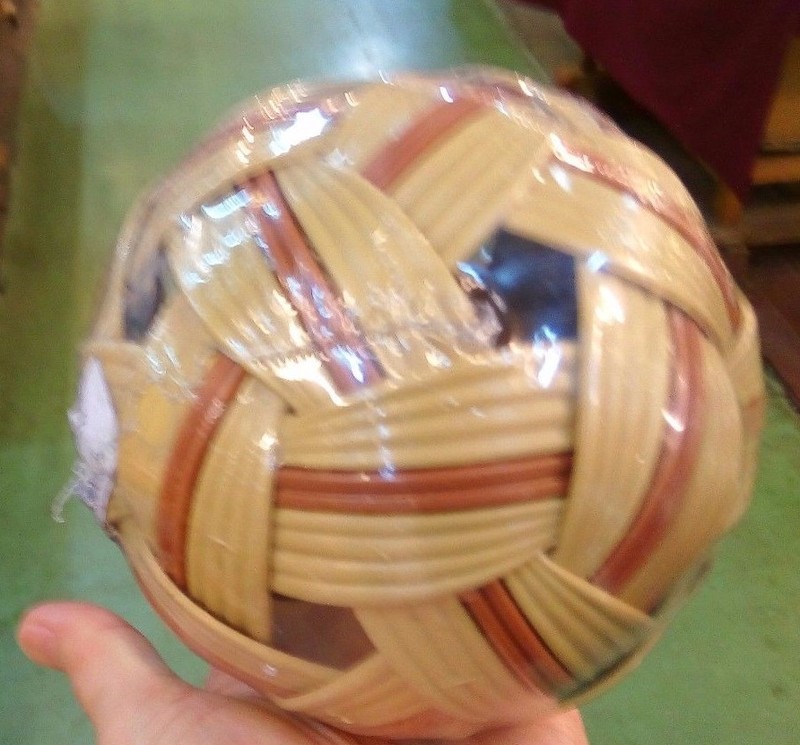 THAI TRADITIONAL SEPAK TAKRAO BALL KICK SPORT COLLECTIBLE