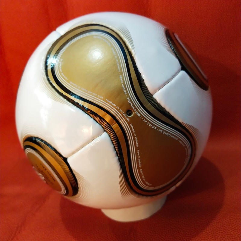 Adidas Final Teimgeist Berlin Germany 2006 Golden Soccer Football Match Size 5 gallery