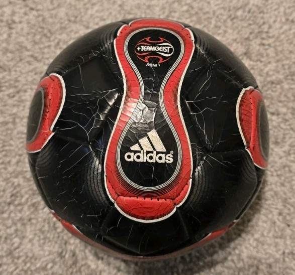 Adidas Teamgeist Replica Berlin FootBall FIFA World Cup 2006 Soccer Ball Size 1 gallery