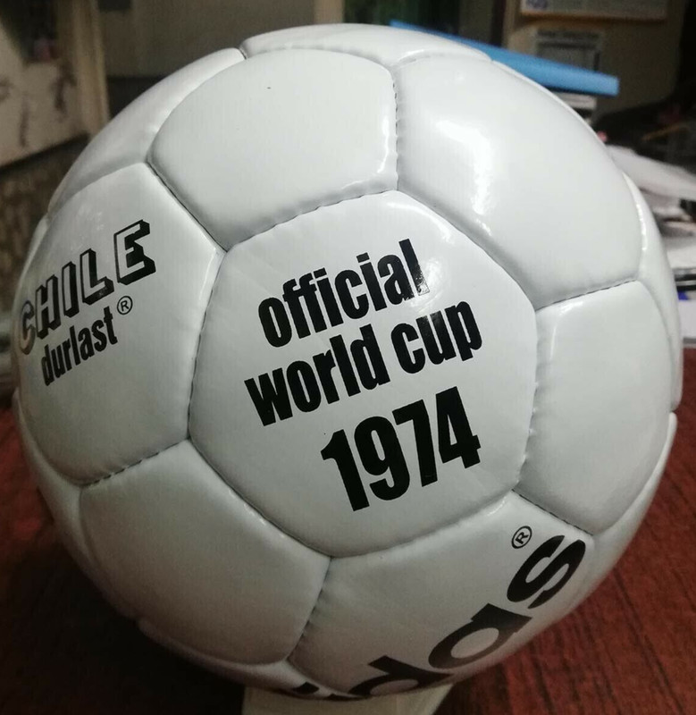 Adidas official World cup 1974 soccer ball Chile Durlast soccer ball size 5