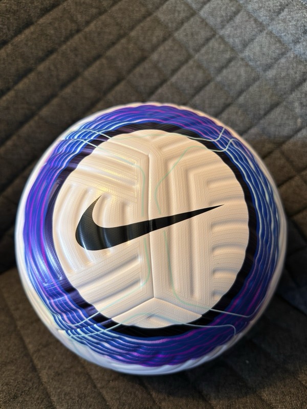 Premier League Flight Ball