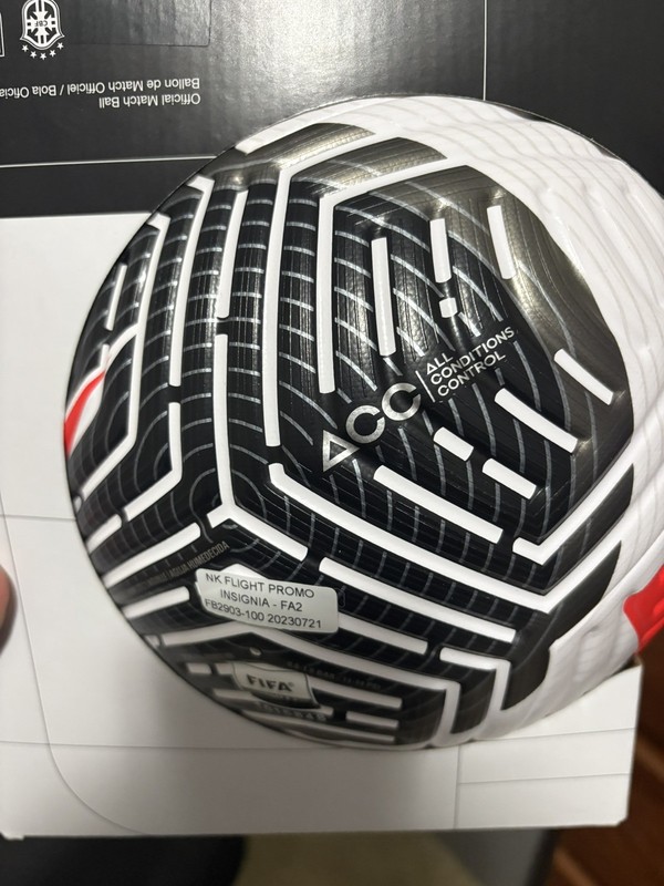 2023-2024 Nike Flight soccer Official Match Ball Fifa ACC FB2902-100 size 5 NEW