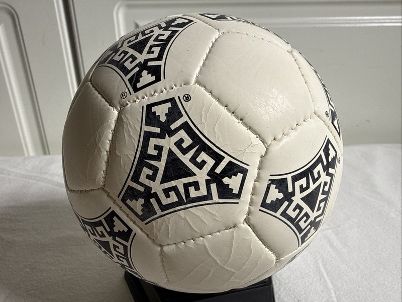 Adidas Azteca Mini Ball FIFA World Cup 1986 Official Mini Ball gallery