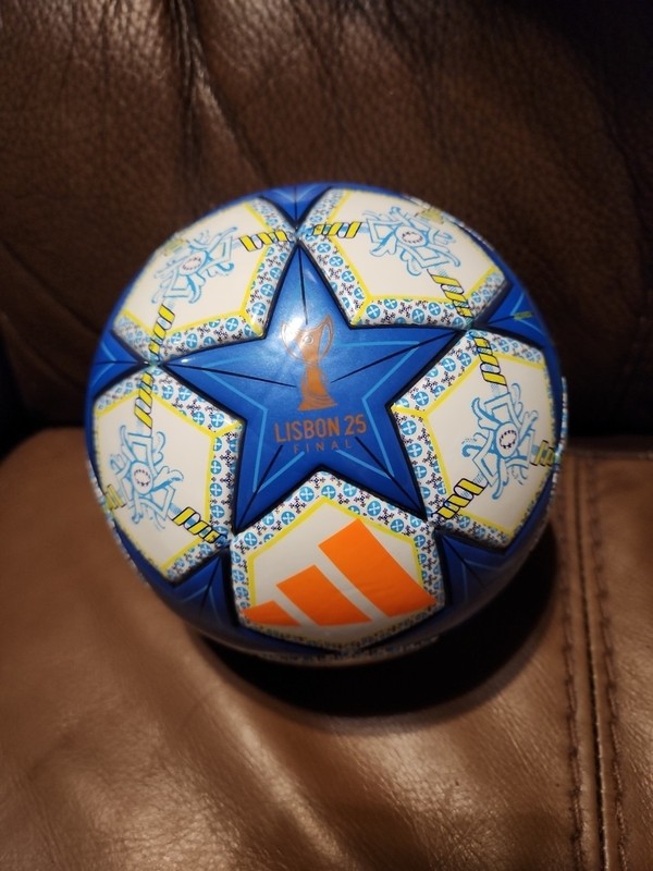 SOCCER BALL-ADIDAS-SIZE 1-MINI-UEFA WOMAN’S CHAMPIONS LEAGUE-REPLICA MATCH-NEW-
