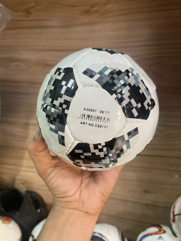 ADIDAS TELSTAR 2018 FIFA WOLRD CUP SOCCER BALL FOOTBALL MATCH BALL SIZE 1 gallery