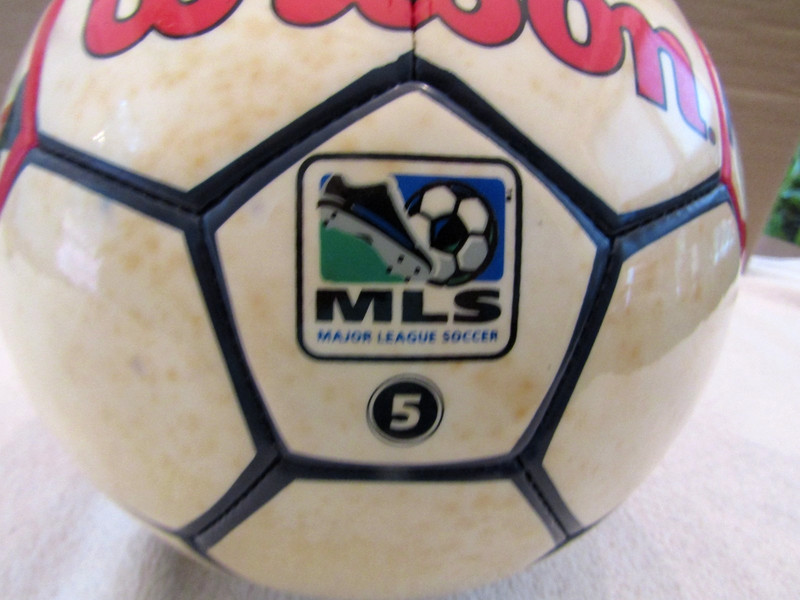 MLS NEW ENGLAND REVOLUTION SIZE 5 ALL WEATHER WILSON SOCCER BALL H8425