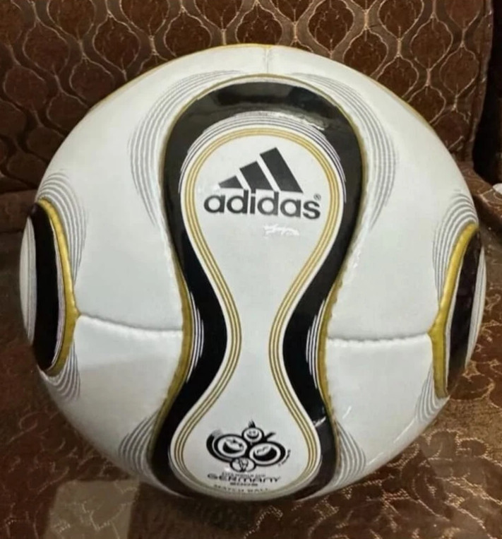 Adidas Teamgeist Berlin Official Match Ball 2006 Germany World Cup Size 5 Soccer gallery