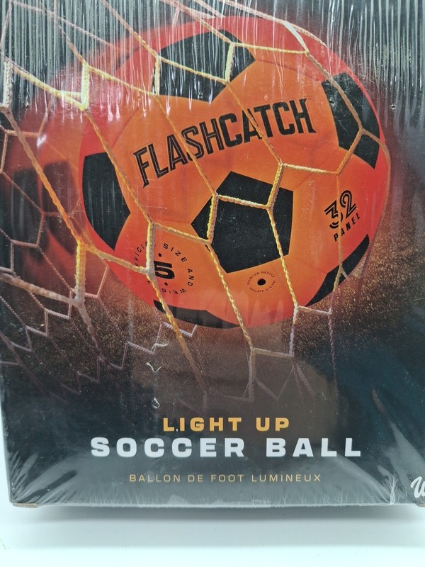 FlashCatch Light Up Soccer Ball Glow In The Dark #5 Sports Gear New and Sealed gallery