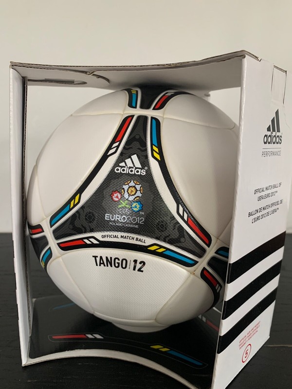 tango 12 official match ball