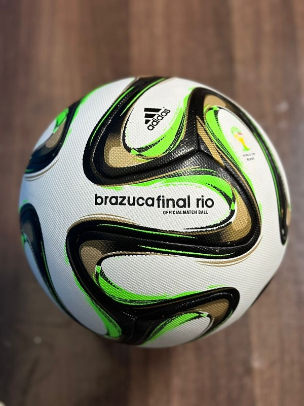 ADIDAS BRAZUCA FINAL RIO 2014 FIFA WORLD CUP FOOTBALL SOCCER MATCH BALL SIZE 5
