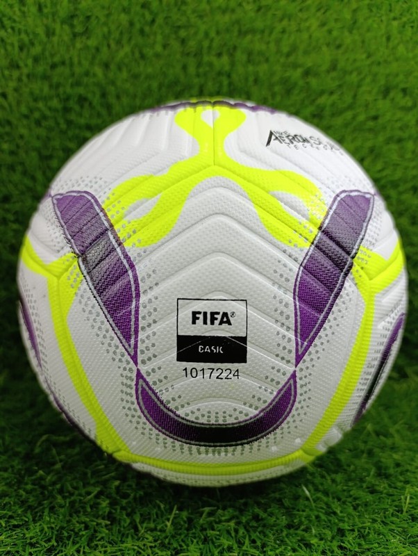 Nike Aerow Sculpt Technology FLIGHT Soccer Ball of the Premier League 2024-2025 gallery