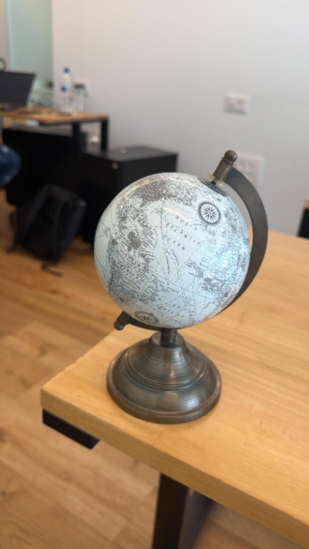 erarth model for office table