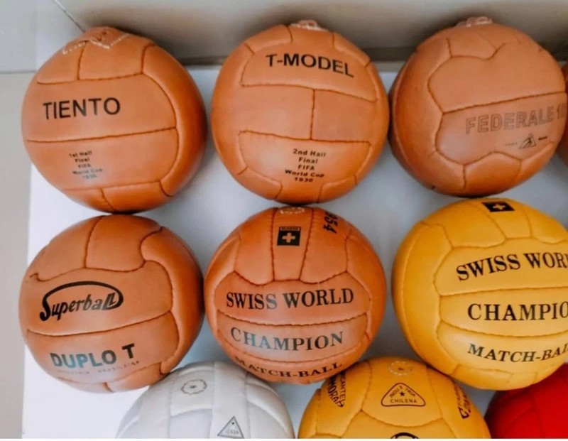Historical collector mini ball set 11 pcs FIFA world cup 1930-1966 leather 100% gallery