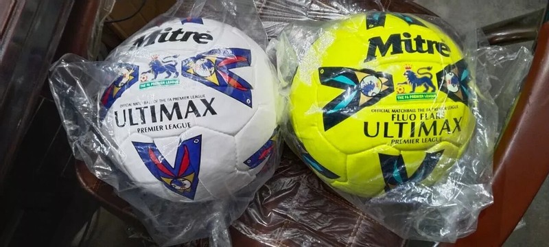 2pcs MITRE Ultimax Soccer Ball FA Premier League 1995 Match Ball Size 5 gallery