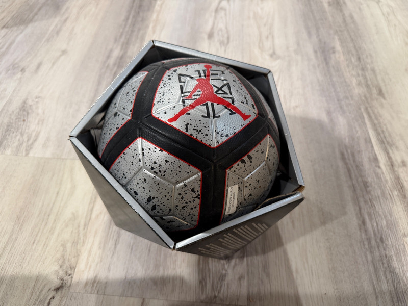 Nike x Jordan x Neymar Ordem Soccer Ball sz 5 Collectors QS Rare Futball