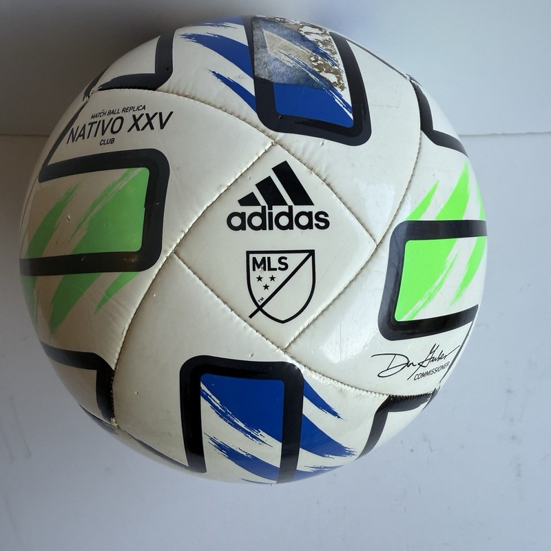 Adidas Match Ball Replica Nativo XXV Club Size 5 MLS Soccer League Pakistan Made
