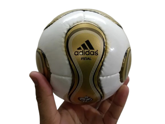 Adidas Teamgeist Mini Official Match Ball FIFA World Cup 2006 Berlin Size. 1