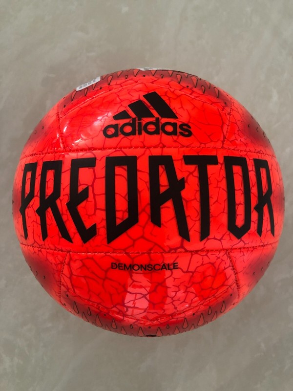 SOCCER BALL-ADIDAS-SIZE 5-PREDATOR-DEMONSCALE-REPLICA-ORANGE IN COLOR-NEW-