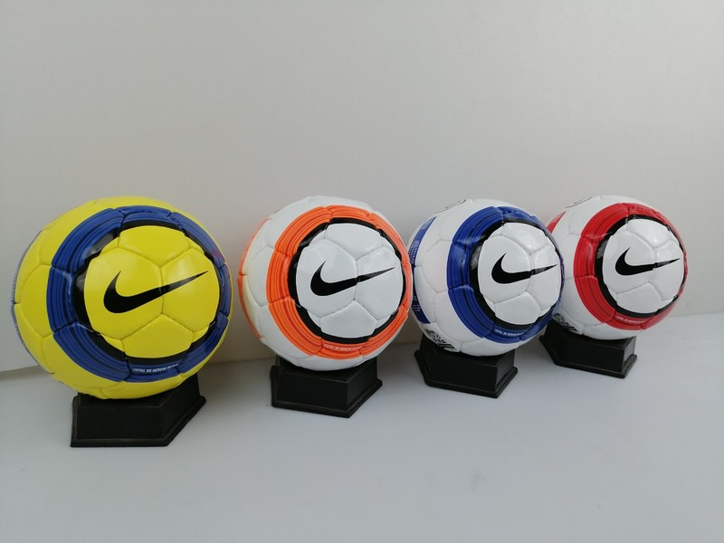 Nike T 90 – 4 Pcs Set Mini Soccerball