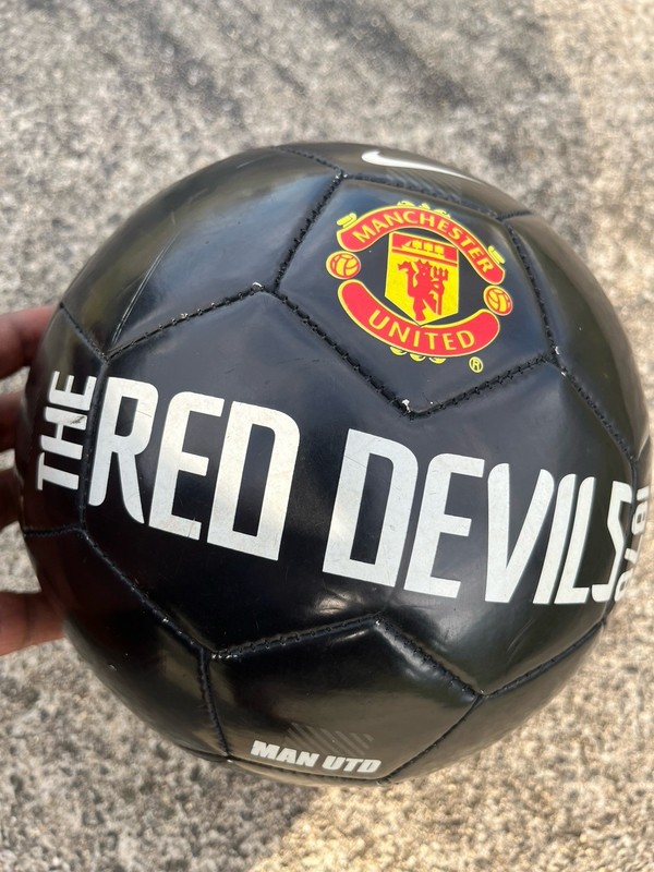 Manchester United Nike Soccer Ball The Red Devils 1878 The Man Black/Red