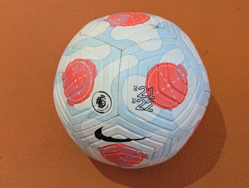 Authentic Nike Premier League Flight Third Soccer Official Match Ball Size 5 gallery