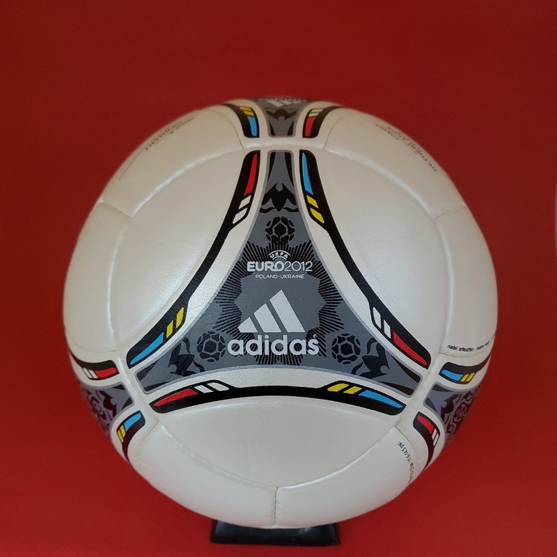 Tango 12 Match Euro POLAND UKRAINE 2012 SOCCER UEFA OFFICIAL BALL Size 5 gallery